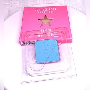 Jeffrey Star I’M COLD Press Pigment Single Color
